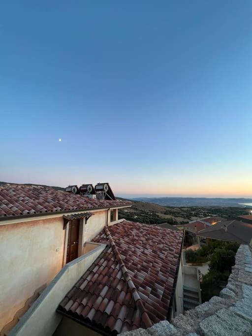 Casa Smeralda - Piscina E Vista Sul Mare! Trinità dʼAgultu Εξωτερικό φωτογραφία